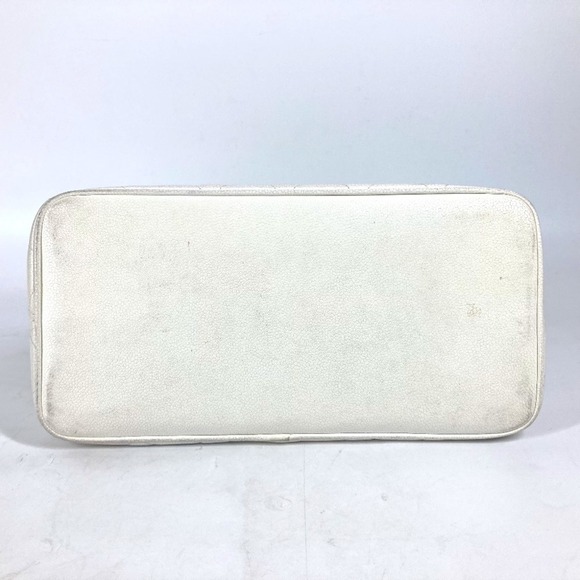 CHANEL White Caviar Leather Logo Shoulder Bag - Picture 5 of 16